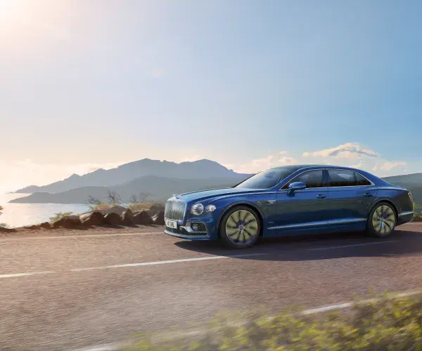 FLYING SPUR AZURE